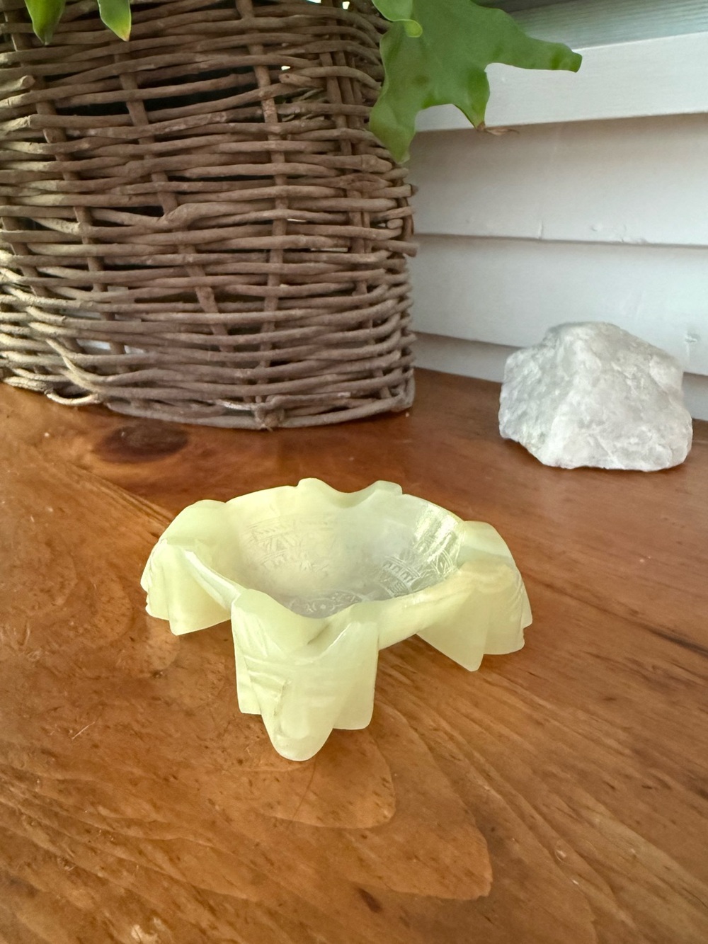 Vintage Green Onyx Ashtray Carved Stone Trinket Dish 3.75” Mid Century
